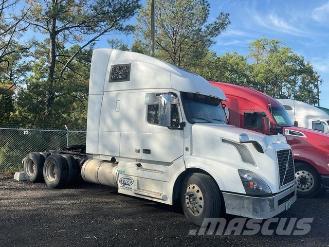 Volvo VNL Cabezas tractoras