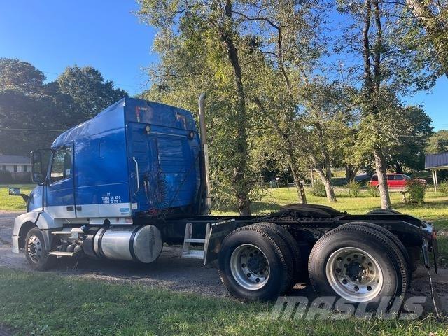 Volvo VNL Cabezas tractoras