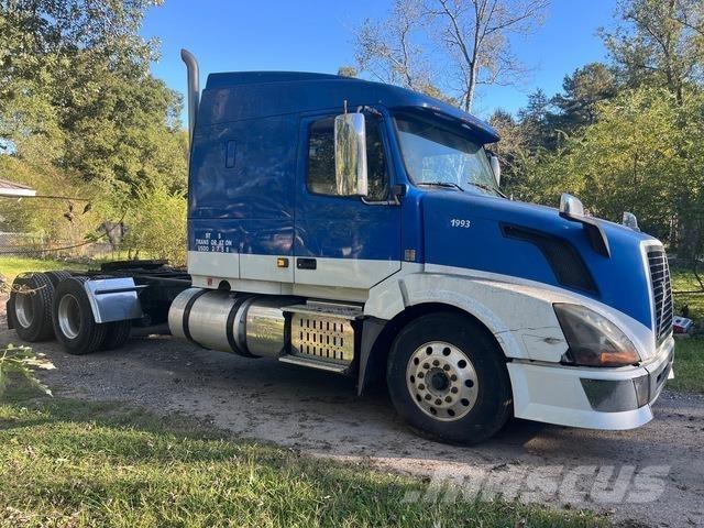 Volvo VNL Cabezas tractoras