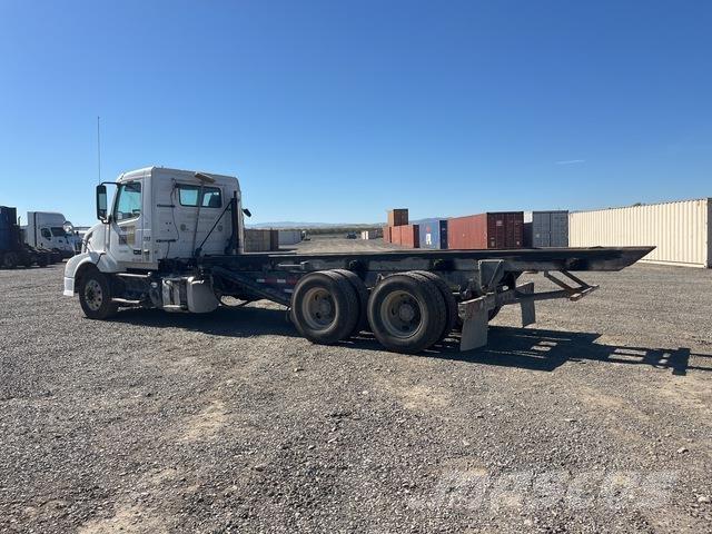 Volvo VNL Camiones portacubetas