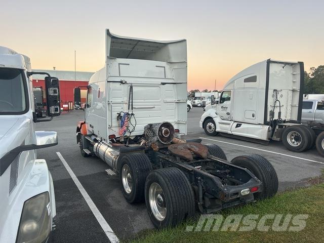 Volvo VNL Cabezas tractoras