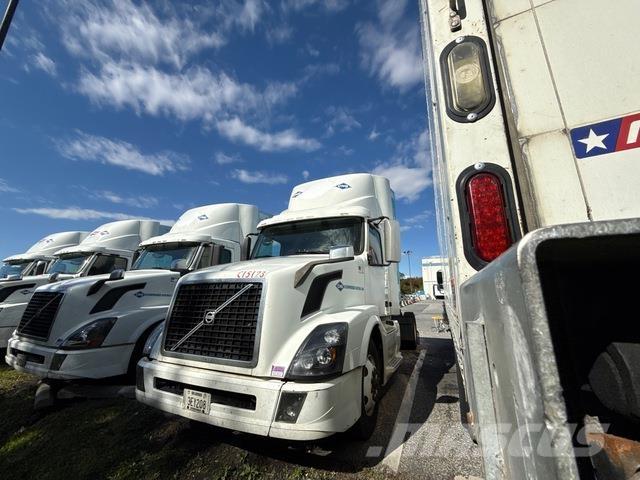 Volvo VNL Cabezas tractoras