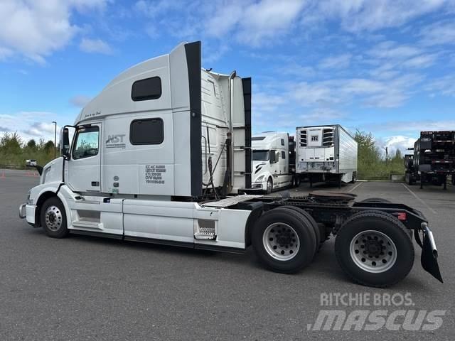Volvo VNL 780 Cabezas tractoras