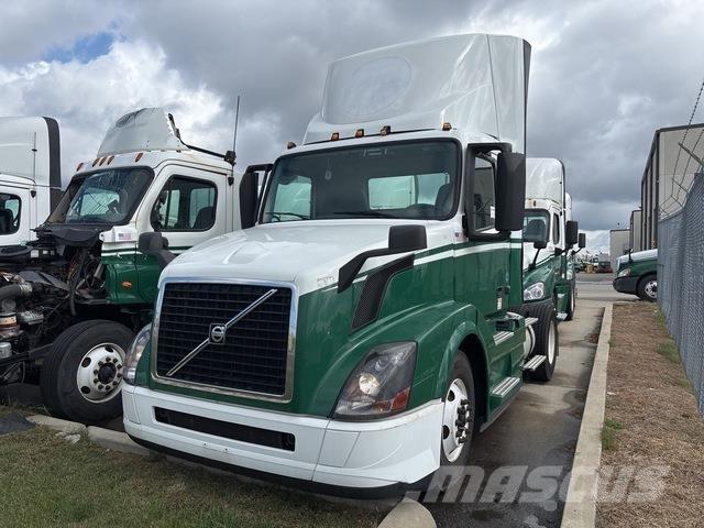 Volvo VNL42T Cabezas tractoras