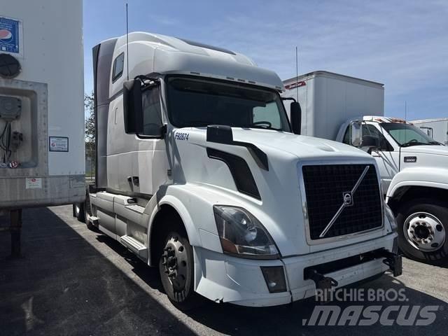 Volvo VNL64T Cabezas tractoras