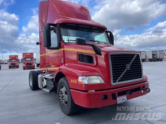 Volvo VNM Cabezas tractoras