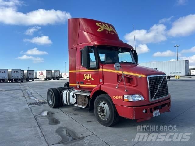 Volvo VNM Cabezas tractoras