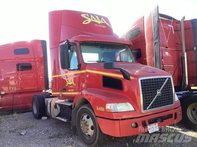 Volvo VNM Cabezas tractoras