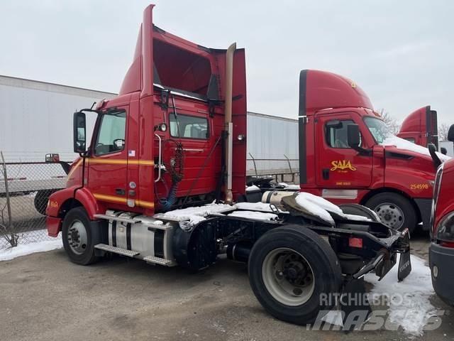 Volvo VNM Cabezas tractoras