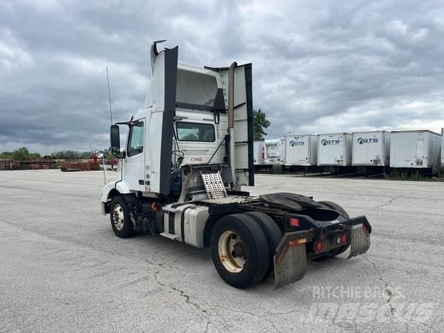 Volvo VNM Cabezas tractoras