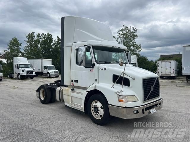 Volvo VNM Cabezas tractoras