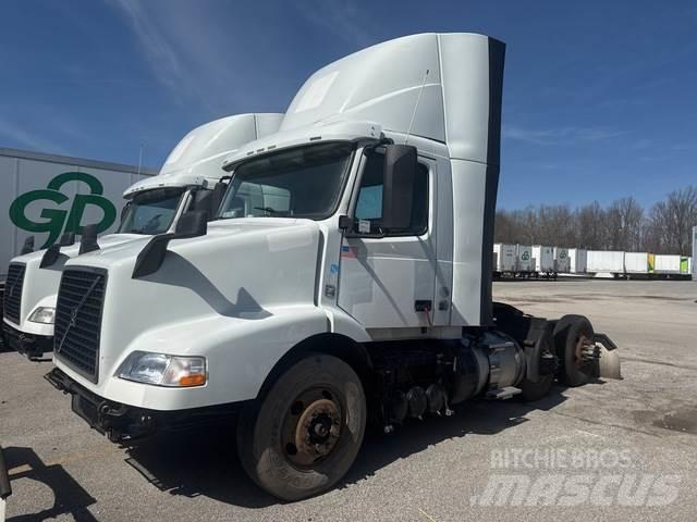 Volvo VNM Cabezas tractoras