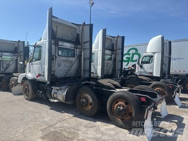 Volvo VNM Cabezas tractoras