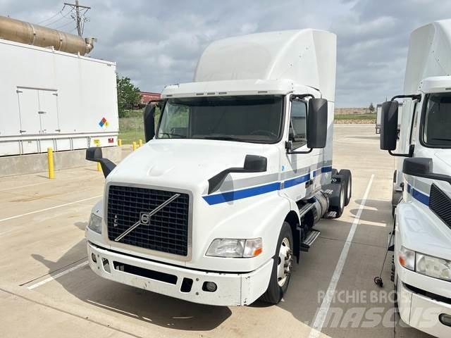 Volvo VNM Cabezas tractoras