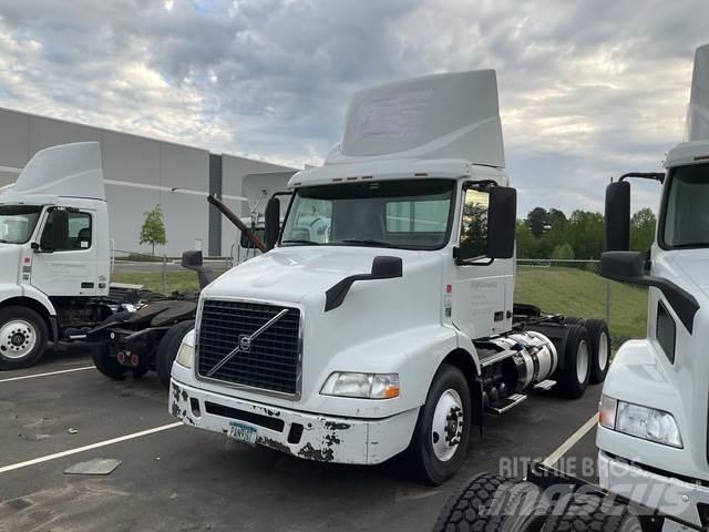 Volvo VNM Cabezas tractoras