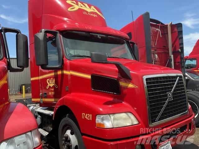Volvo VNM Cabezas tractoras