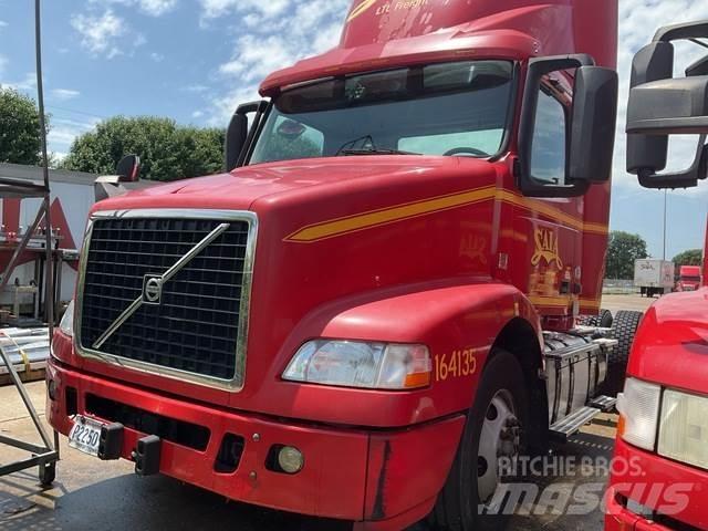 Volvo VNM Cabezas tractoras