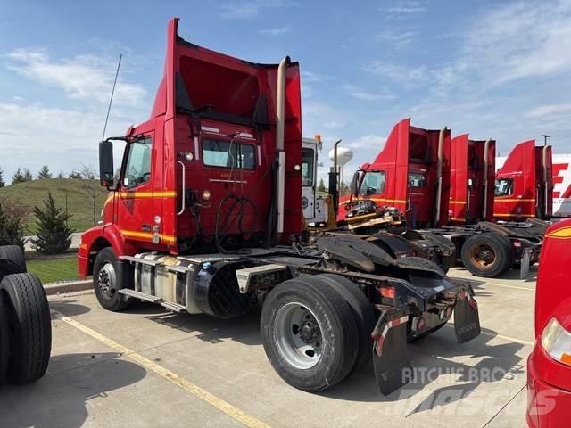 Volvo VNM Cabezas tractoras