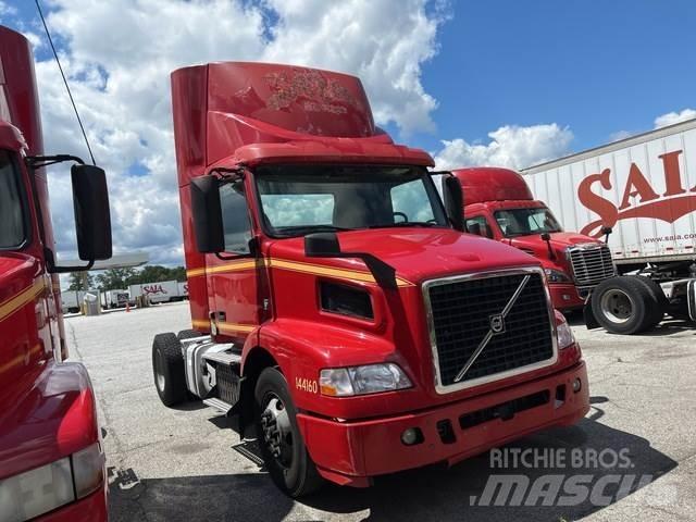 Volvo VNM Cabezas tractoras