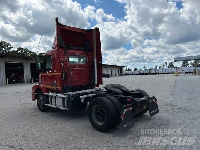 Volvo VNM Cabezas tractoras