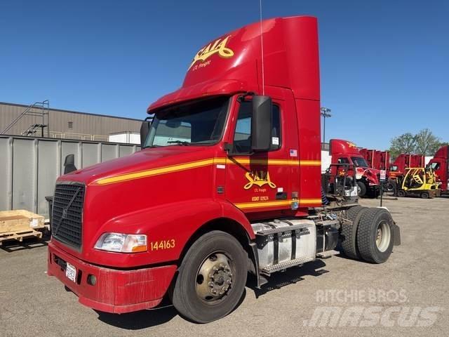 Volvo VNM Cabezas tractoras