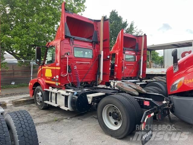 Volvo VNM Cabezas tractoras