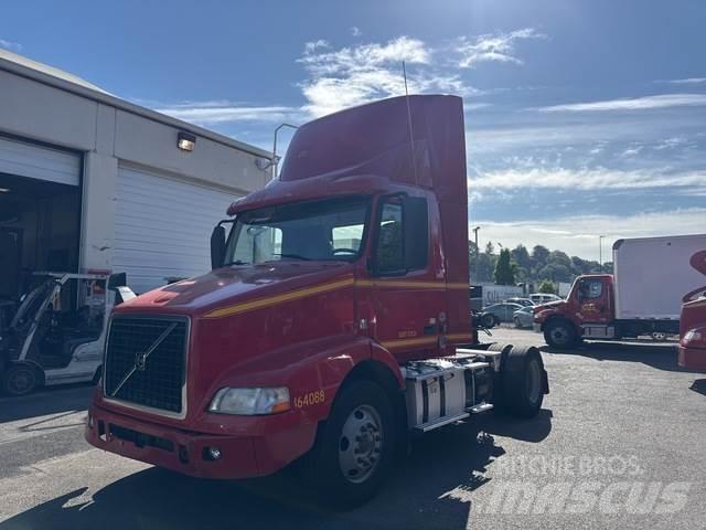 Volvo VNM Cabezas tractoras