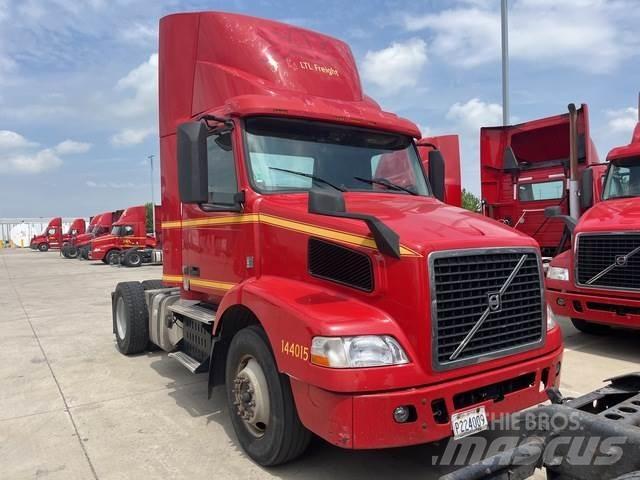 Volvo VNM Cabezas tractoras