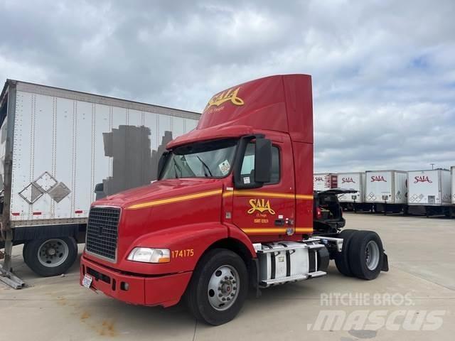 Volvo VNM Cabezas tractoras