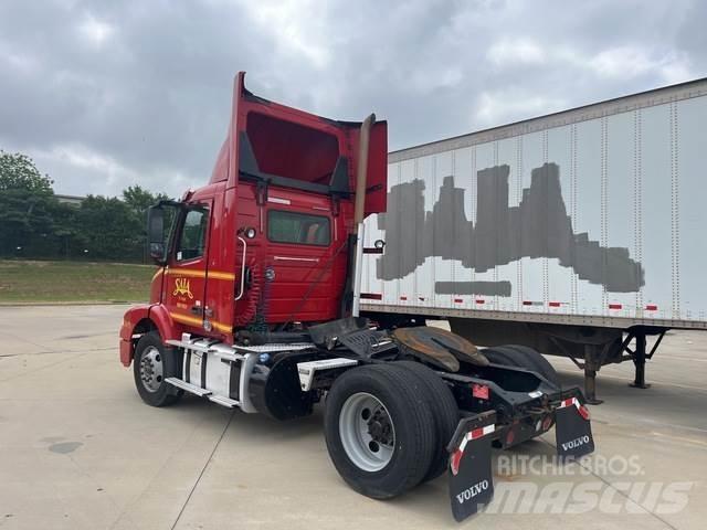 Volvo VNM Cabezas tractoras