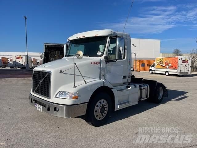 Volvo VNM Cabezas tractoras