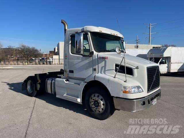 Volvo VNM Cabezas tractoras
