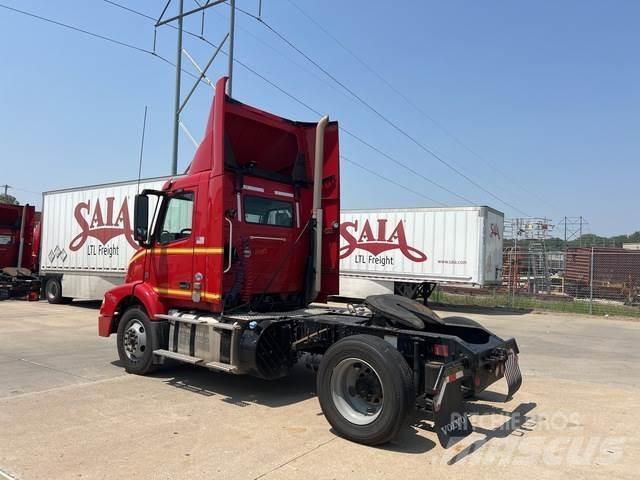 Volvo VNM Cabezas tractoras