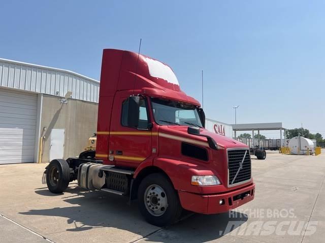 Volvo VNM Cabezas tractoras