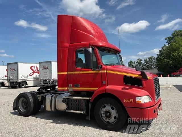 Volvo VNM Cabezas tractoras