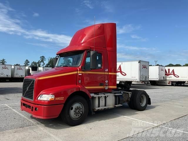 Volvo VNM Cabezas tractoras
