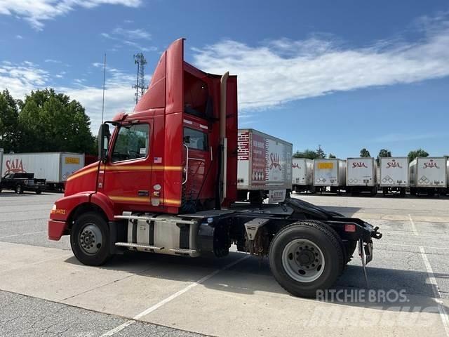Volvo VNM Cabezas tractoras