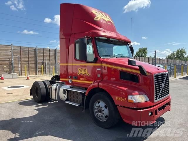 Volvo VNM Cabezas tractoras