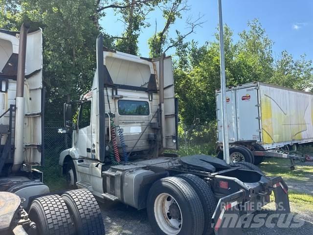 Volvo VNM Cabezas tractoras