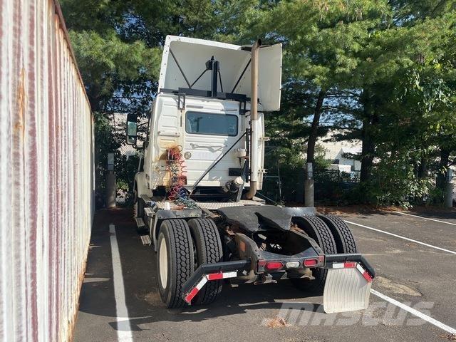 Volvo VNM Cabezas tractoras