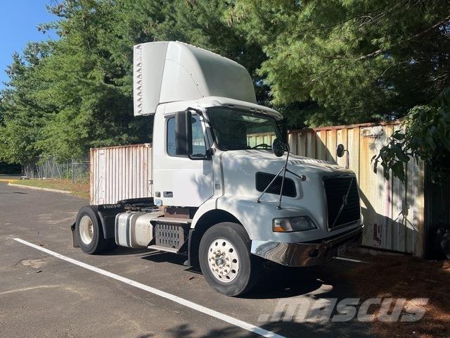 Volvo VNM Cabezas tractoras