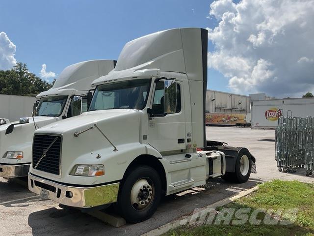Volvo VNM Cabezas tractoras
