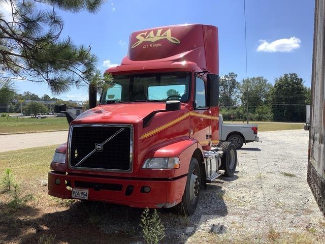 Volvo VNM Cabezas tractoras