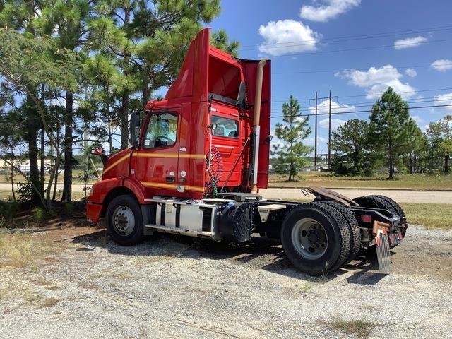 Volvo VNM Cabezas tractoras