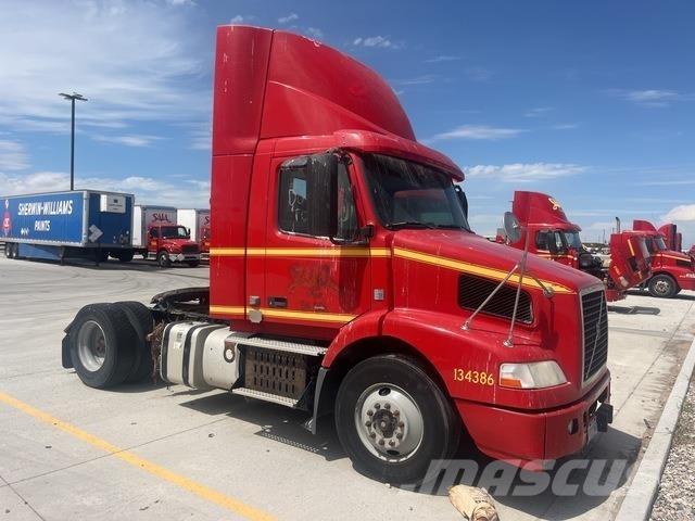 Volvo VNM Cabezas tractoras
