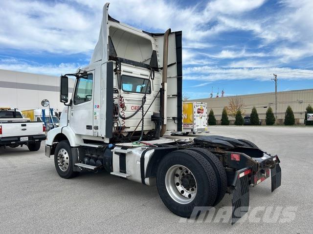 Volvo VNM Cabezas tractoras