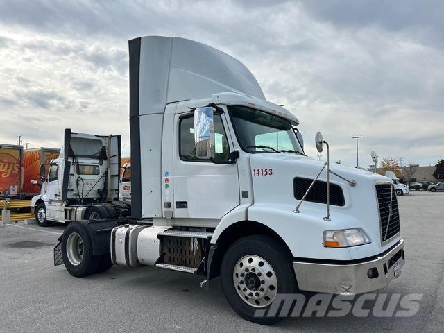 Volvo VNM Cabezas tractoras