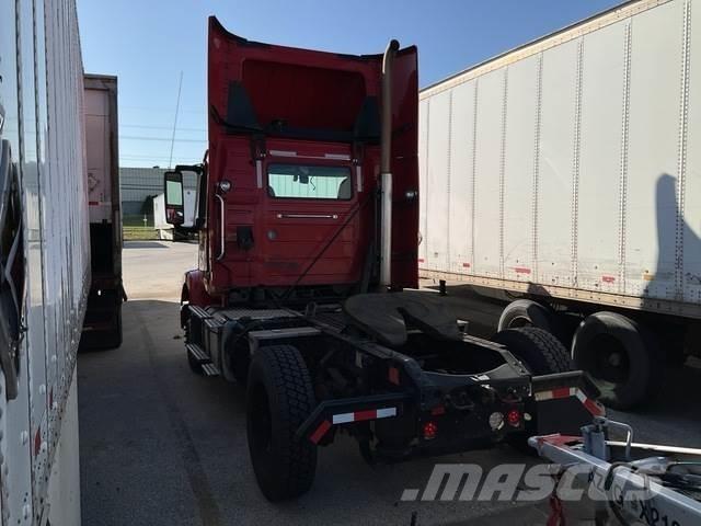 Volvo VNM42T Cabezas tractoras