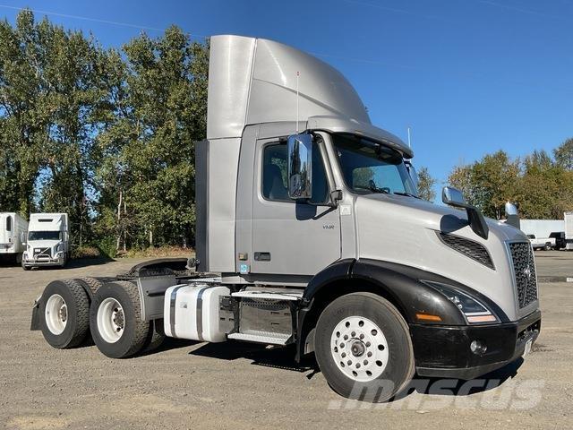 Volvo VNR 300 Cabezas tractoras