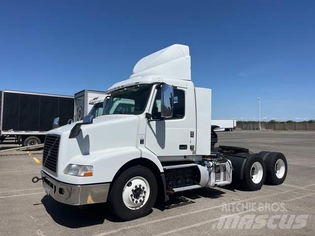 Volvo VNR64T Cabezas tractoras